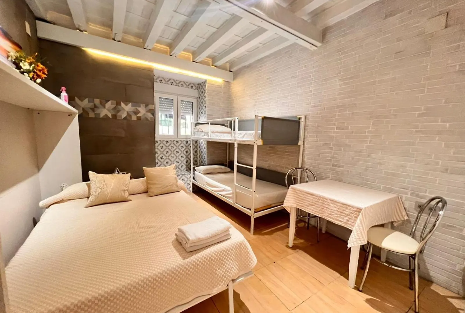 Somos Sevilla Private Apartments 0*, Seville Spain